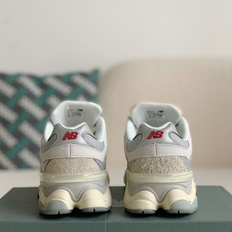 New Balance 2022R Phantom 9060 Sneakers