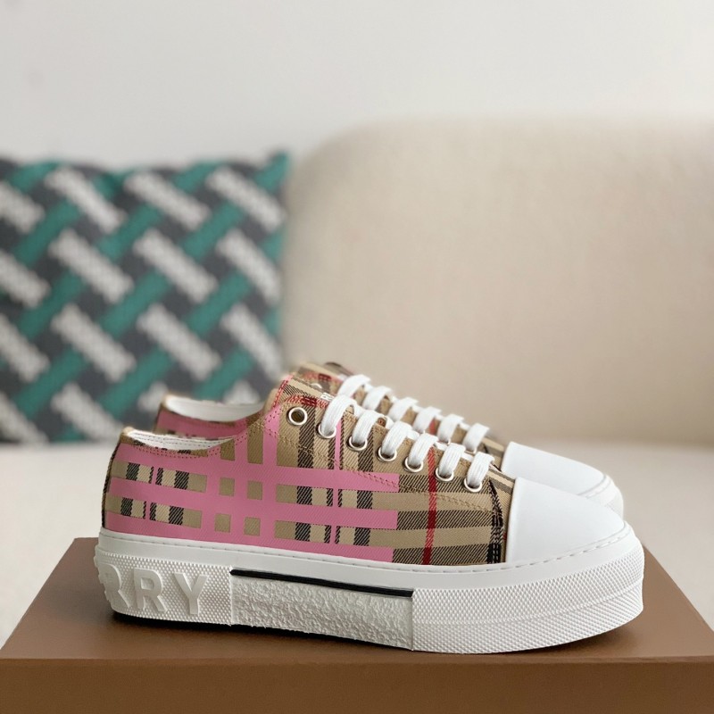 B**rry Low cut casual sports shoes