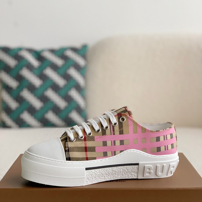 B**rry Low cut casual sports shoes