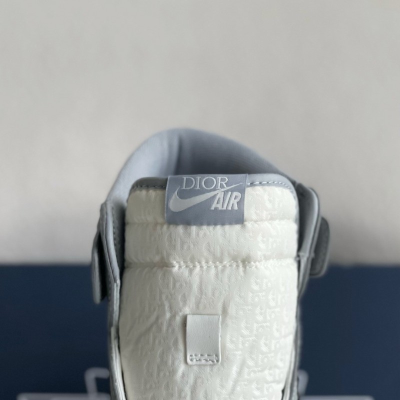 D*0r x NIKE JORDAN 1 Sneaker