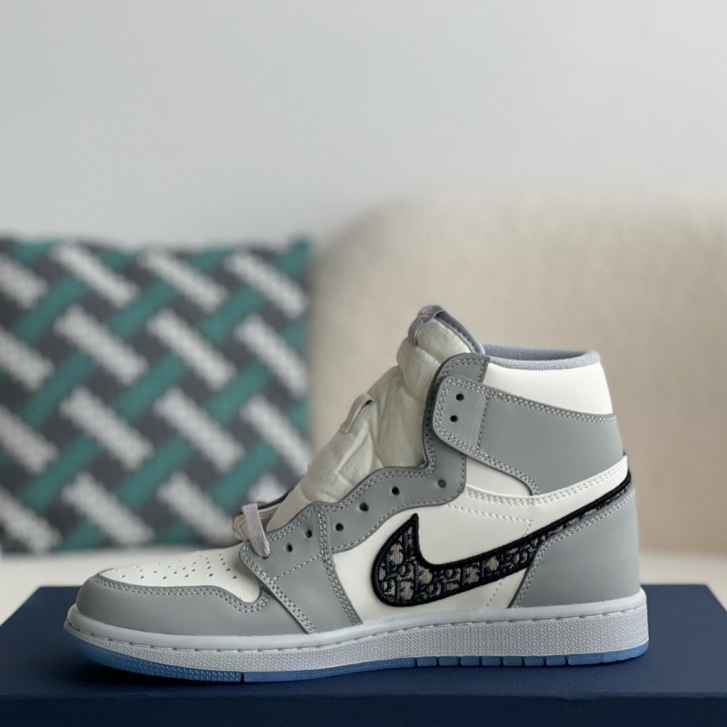 D*0r x NIKE JORDAN 1 Sneaker