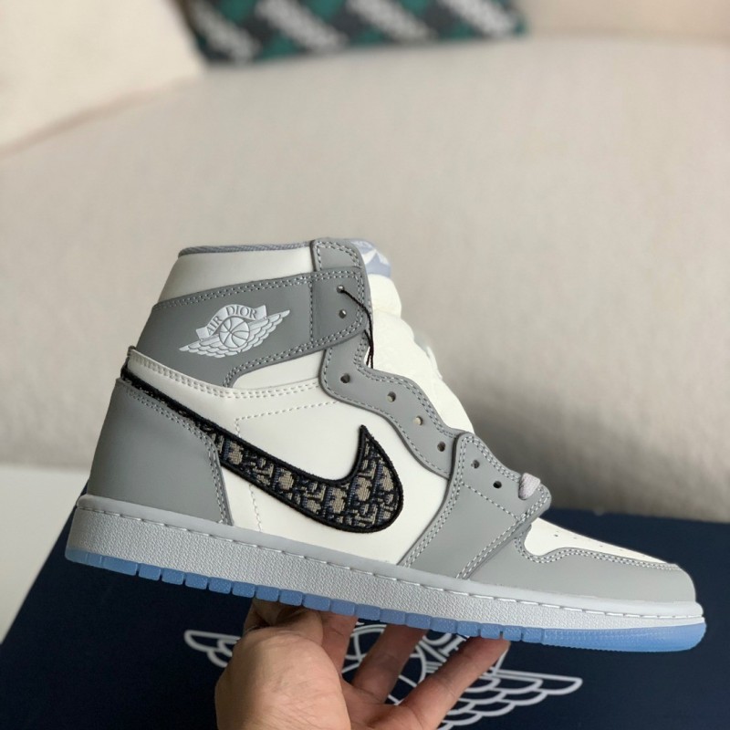 D*0r x NIKE JORDAN 1 Sneaker
