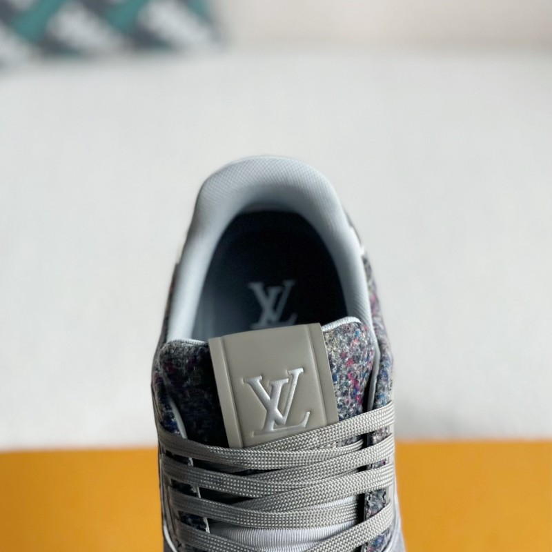 L0*is V*t0n SNEAKERS