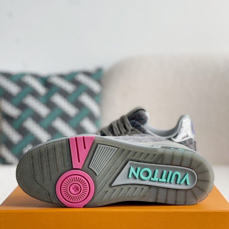 L0*is V*t0n SNEAKERS