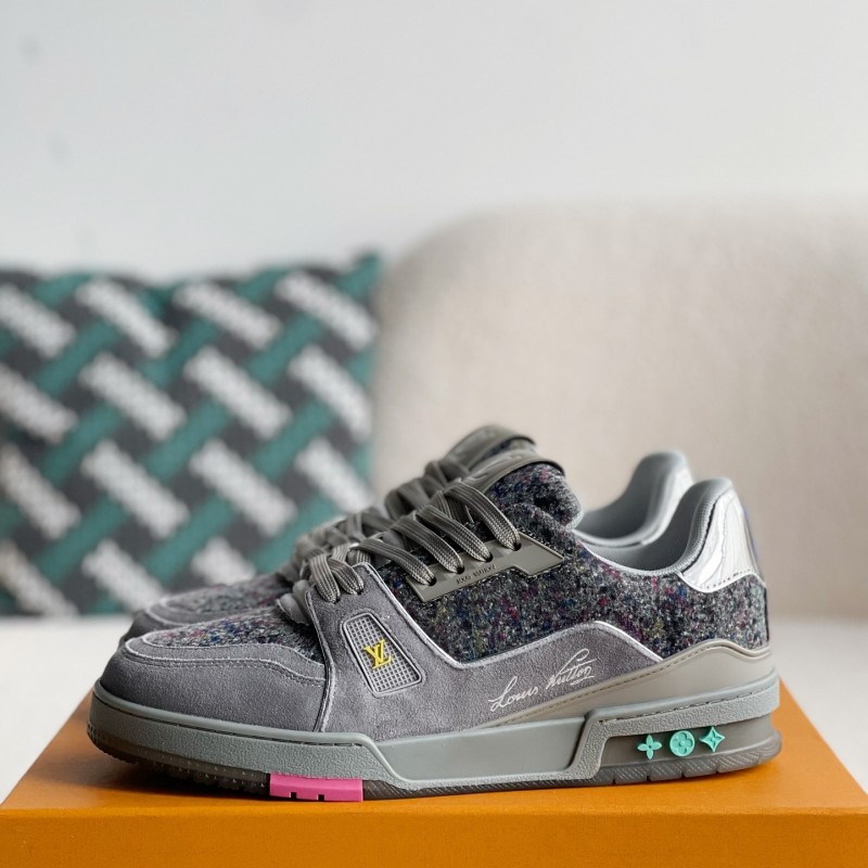 L0*is V*t0n SNEAKERS