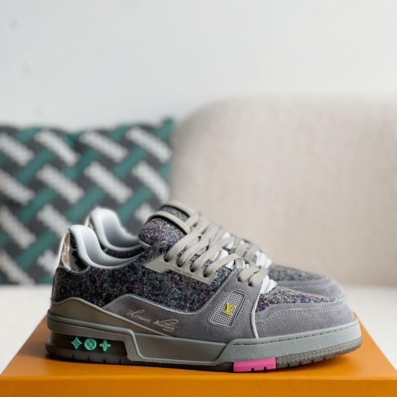 L0*is V*t0n SNEAKERS