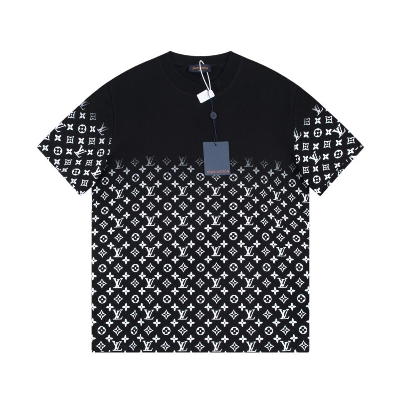 L0*is V*t0n 230,000 new T-shirts for spring and summer