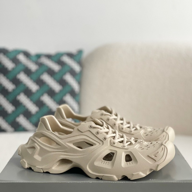 Ba*len*cia*ga rubber sneakers