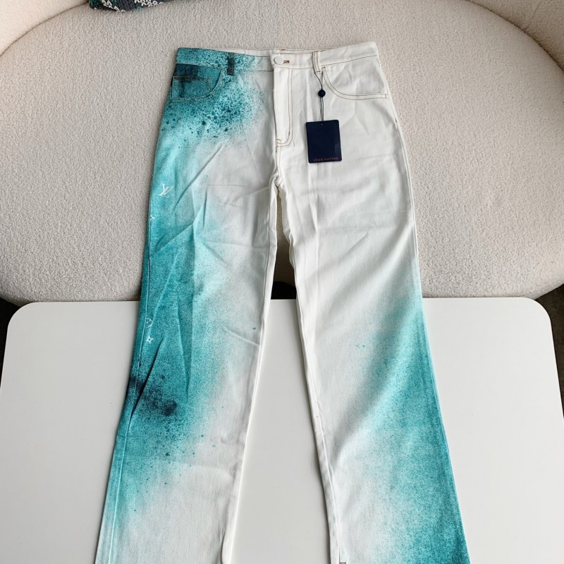 L0*is V*t0n Costumes