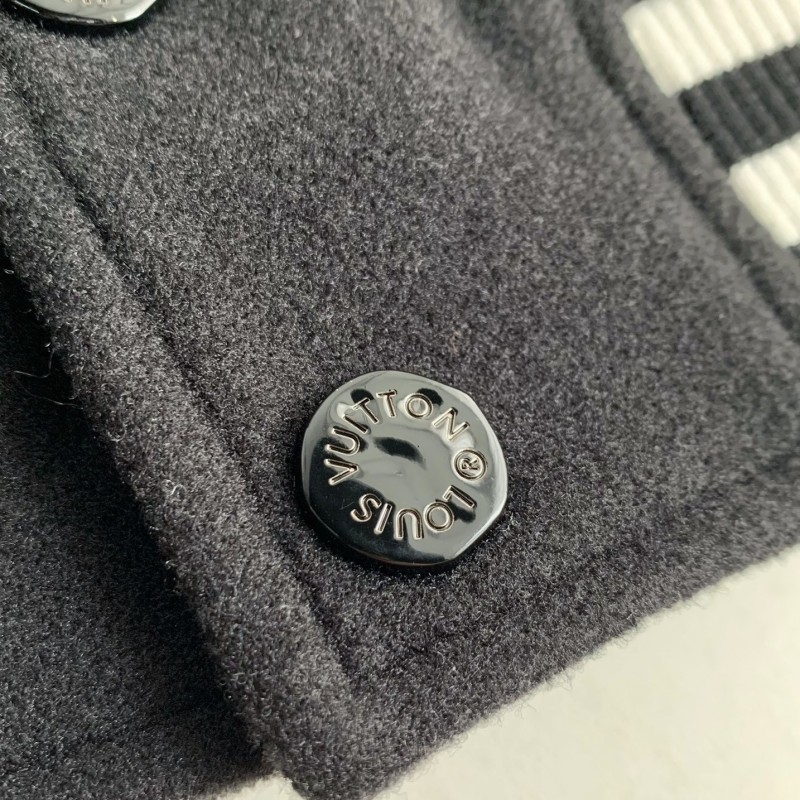 L0*is V*t0n  Jackets