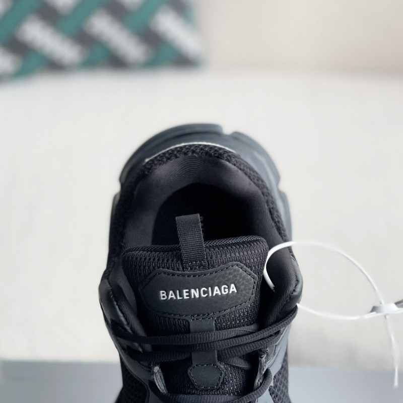 Ba*len*cia*ga Runner Sneakers