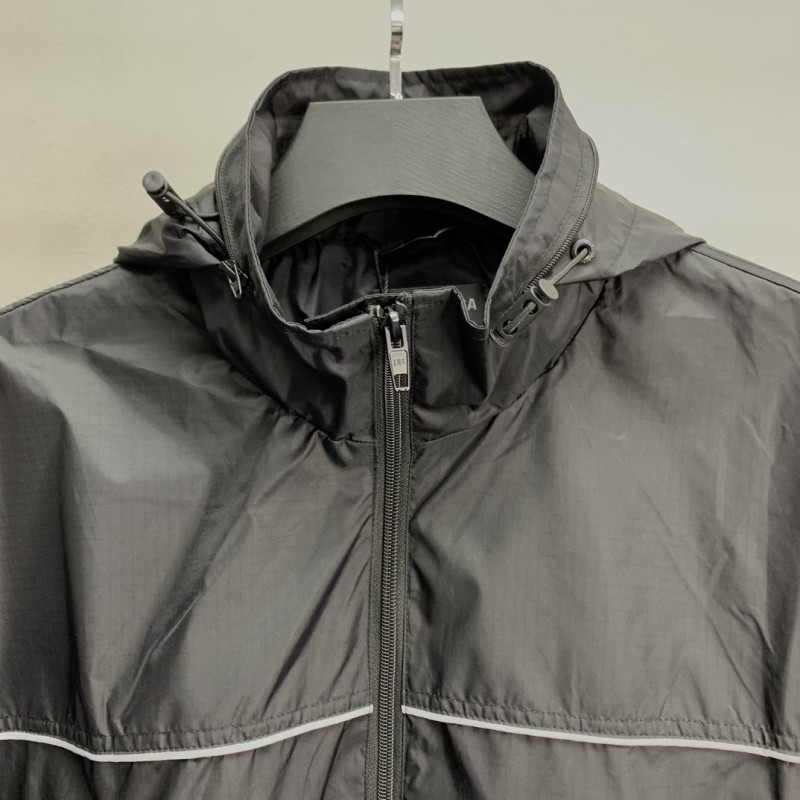 Ba*len*cia*ga BLCG reflective half zipper jacket