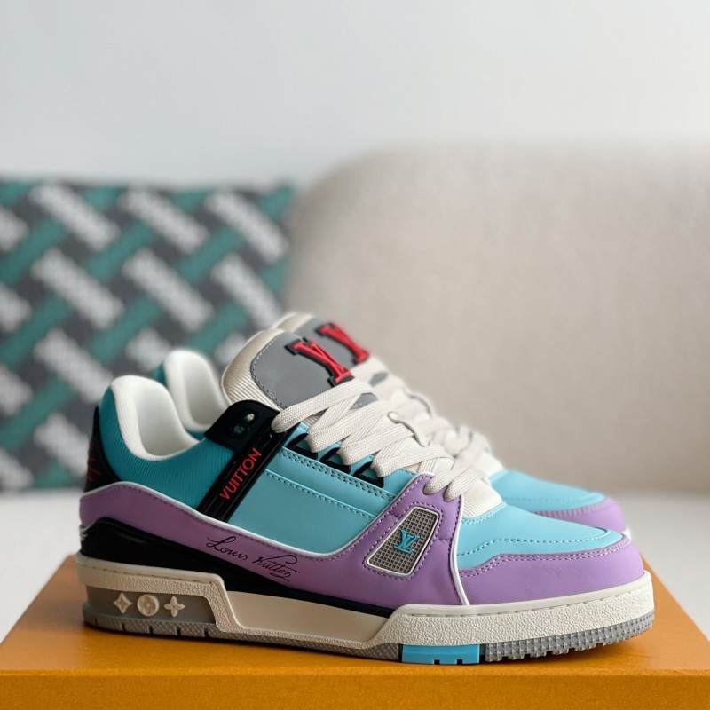 L0*is V*t0n TRAINER Sneakers