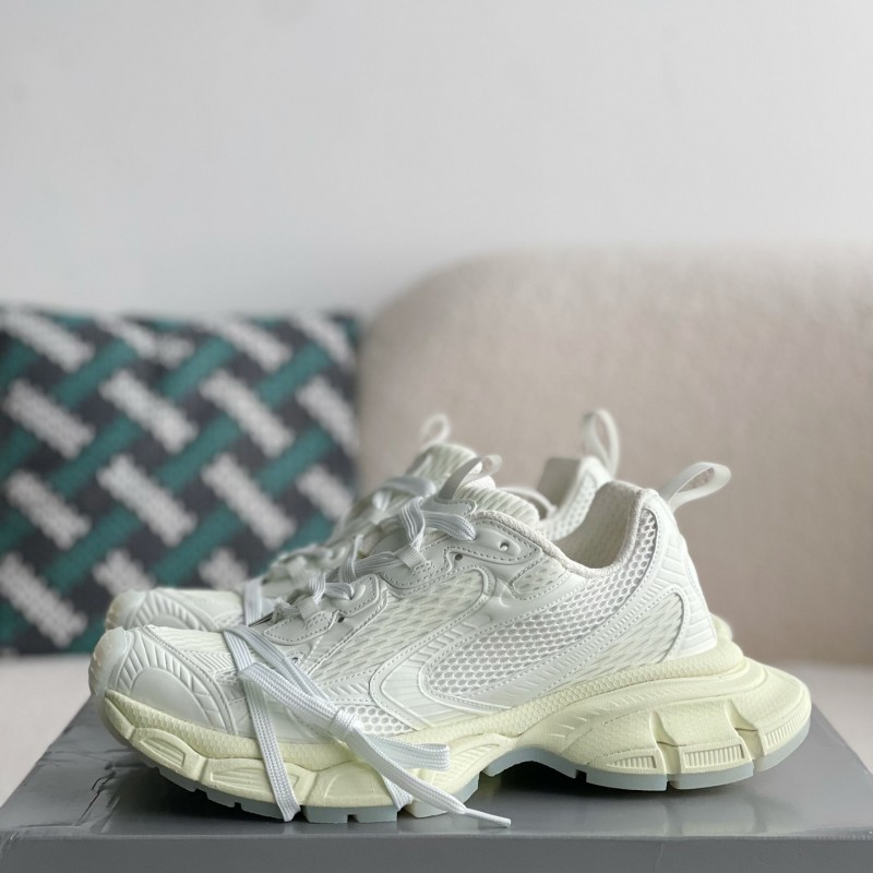 Ba*len*cia*ga Runner Sneakers