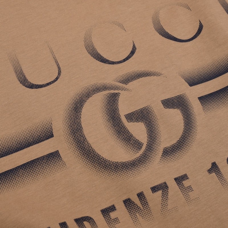 G*u*i Gradient Letter Logot shirt