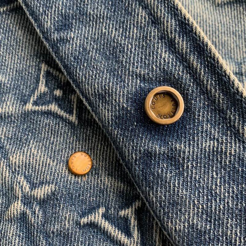 L0*is V*t0n Cowboy Shirts