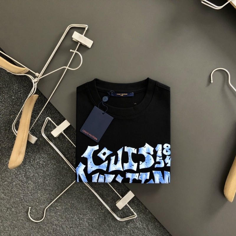 L0*is V*t0n Three-dimensional foam letter doodle round-neck t-shirt