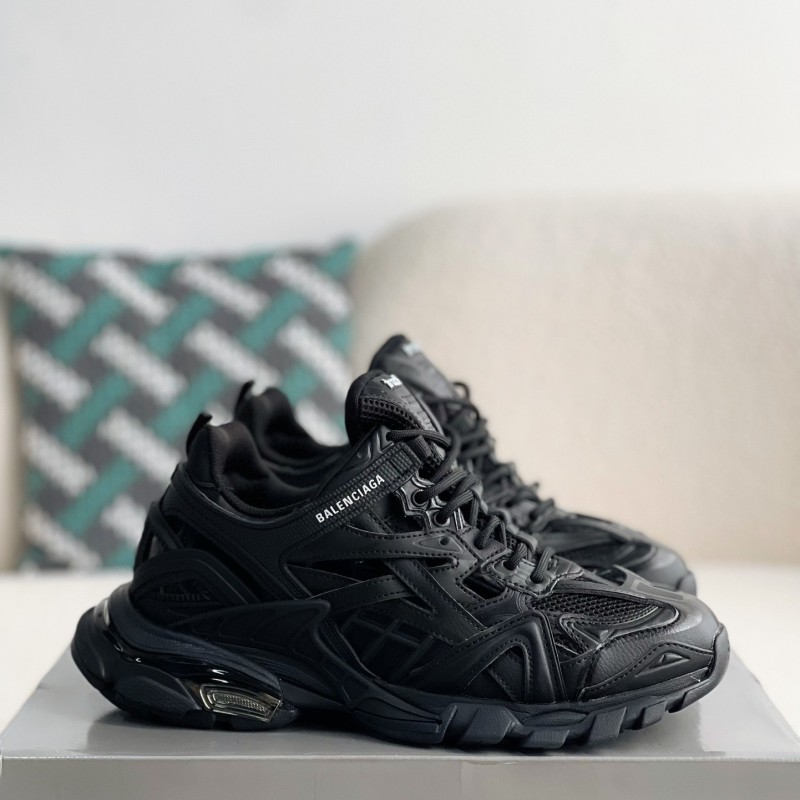 Ba*len*cia*ga Runner Sneakers