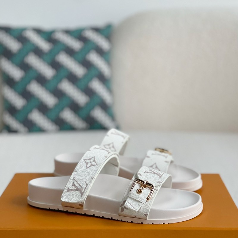 L0*is V*t0n SLIPPERS