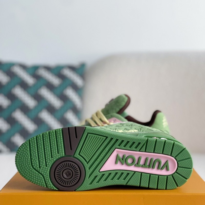 L0*is V*t0n SNEAKERS