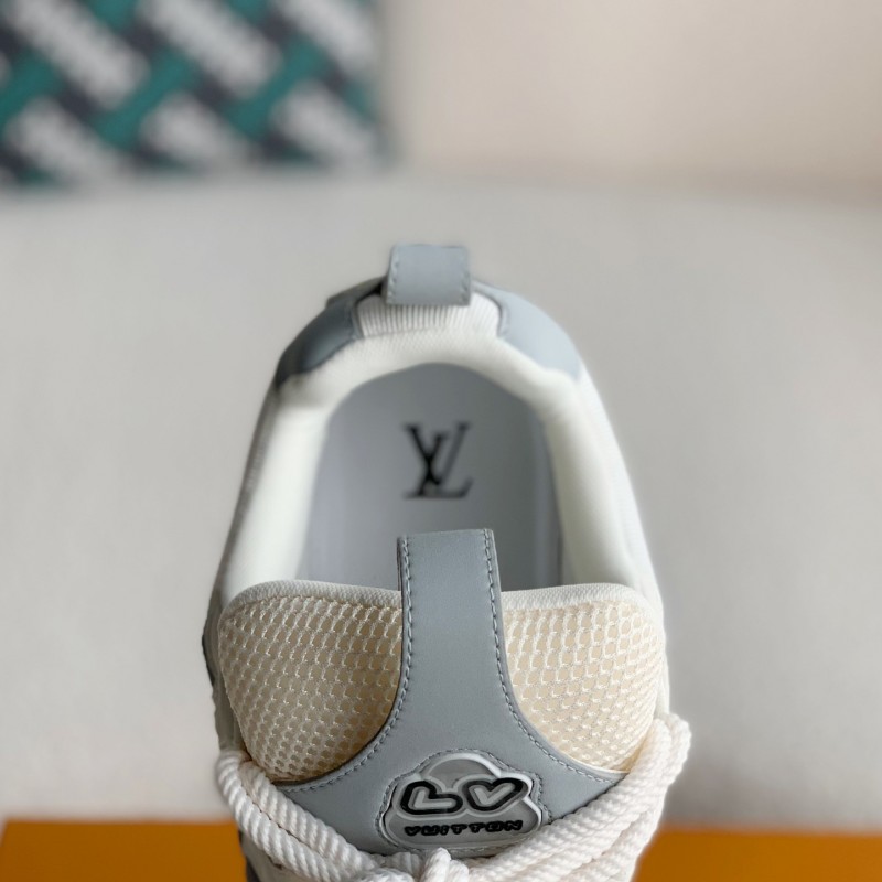 L0*is V*t0n RUNNER TATIC sneakers