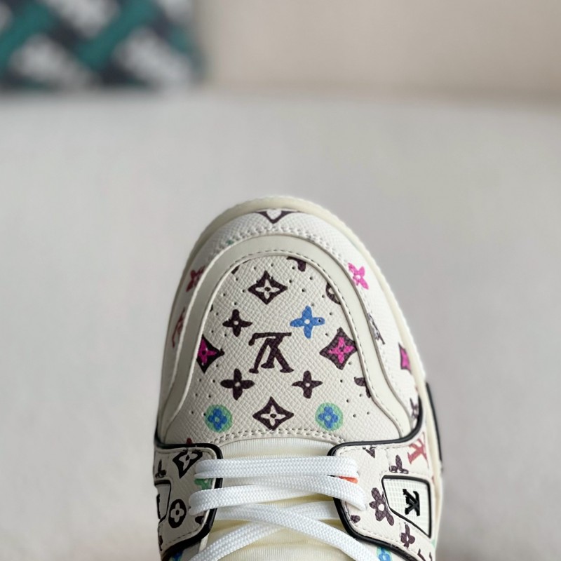 L0*is V*t0n SNEAKERS