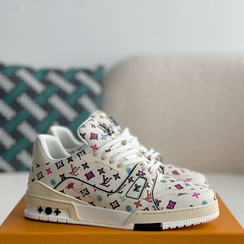 L0*is V*t0n SNEAKERS