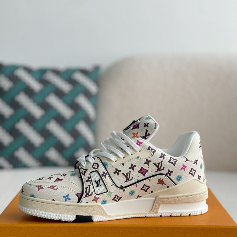 L0*is V*t0n SNEAKERS