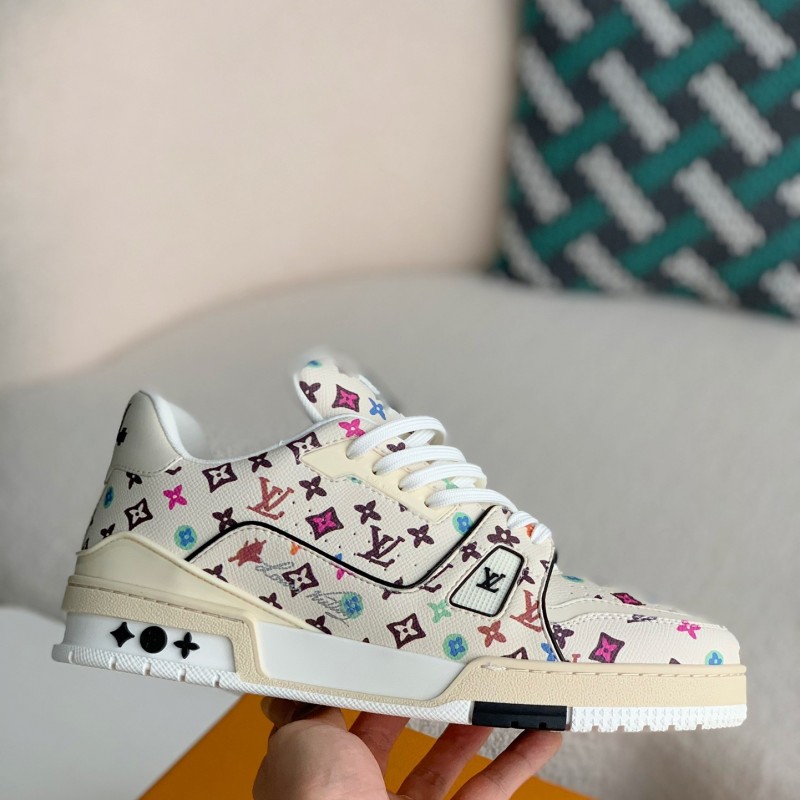 L0*is V*t0n SNEAKERS