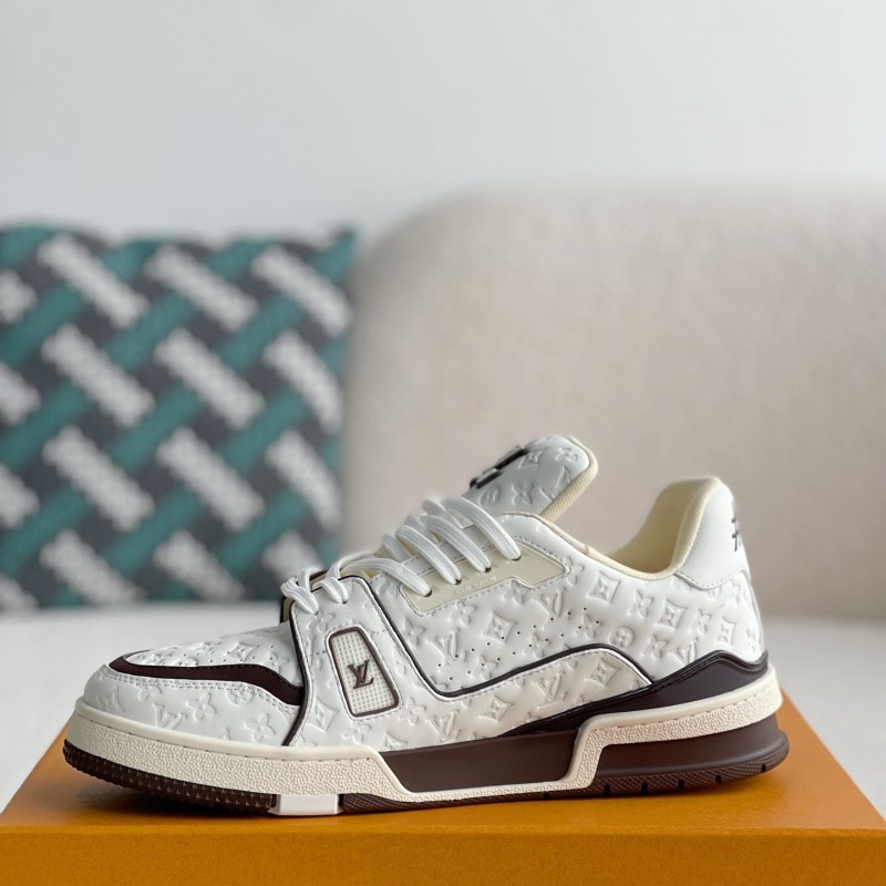 L0*is V*t0n SNEAKERS_