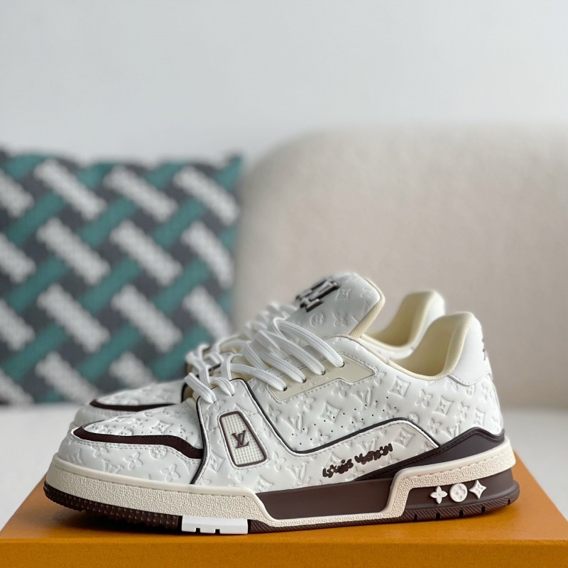 L0*is V*t0n SNEAKERS_