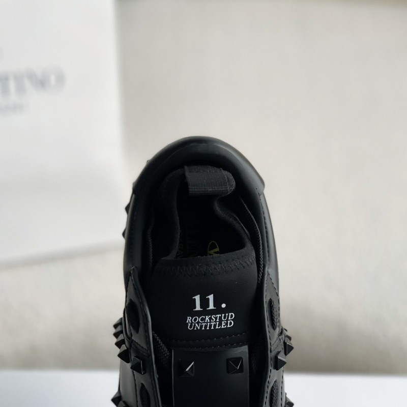 va*t*no One Stud Sneakers