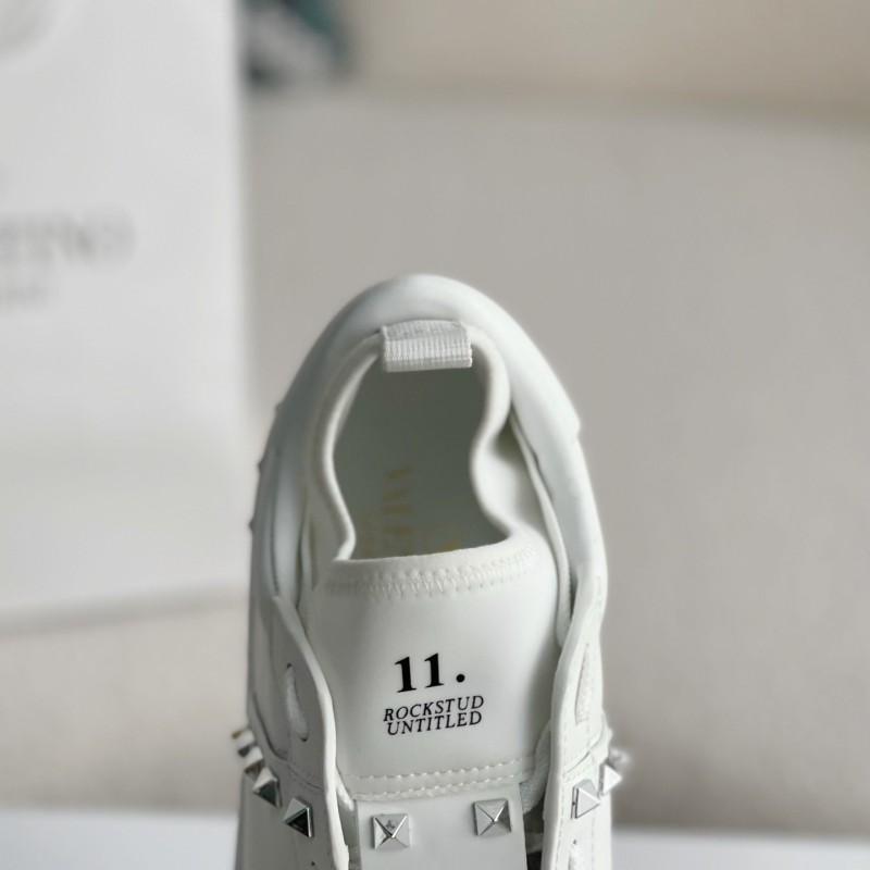 va*t*no One Stud Sneakers