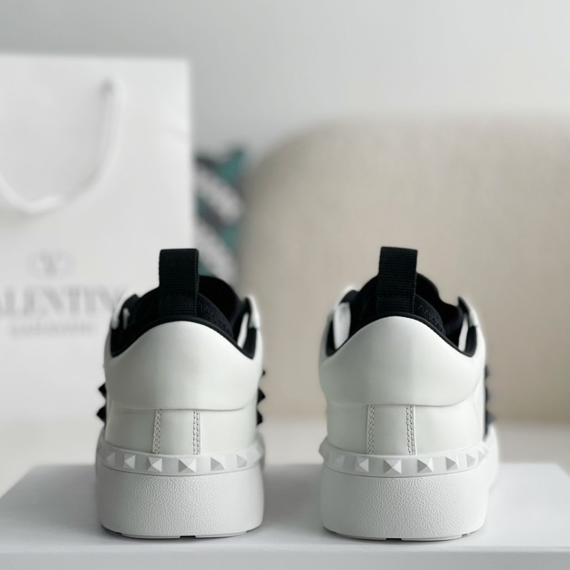 va*t*no One Stud Sneakers