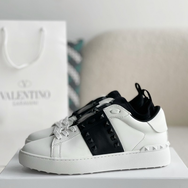 va*t*no One Stud Sneakers