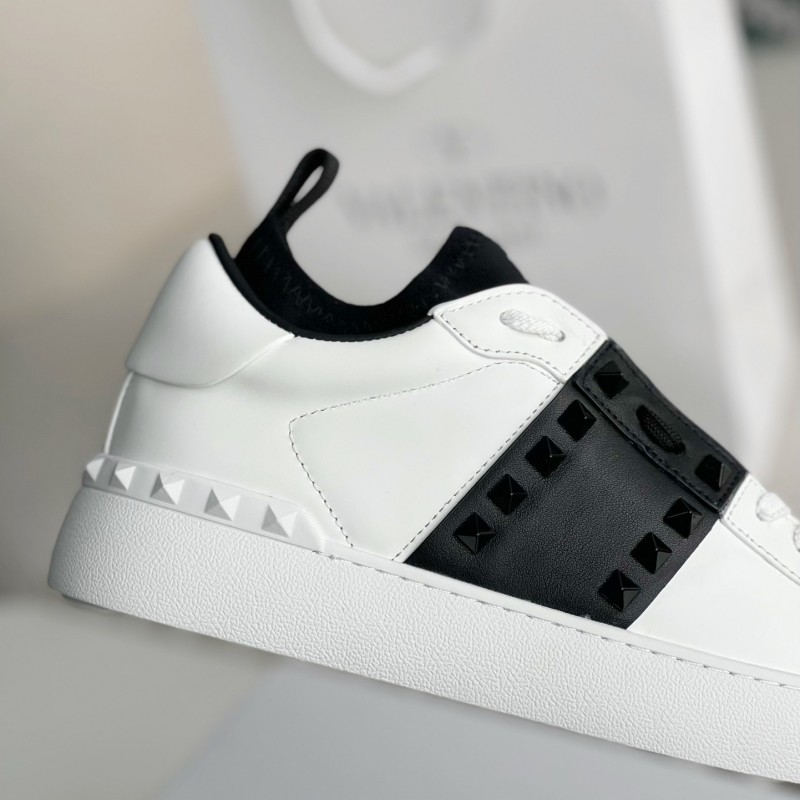 va*t*no One Stud Sneakers