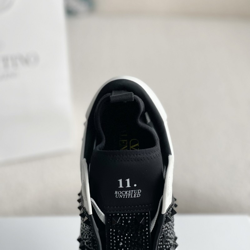 va*t*no One Stud Sneakers