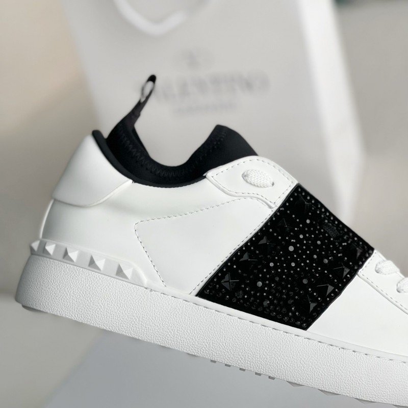 va*t*no One Stud Sneakers