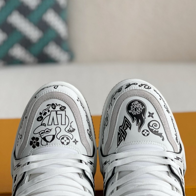 L0*is V*t0n SNEAKERS