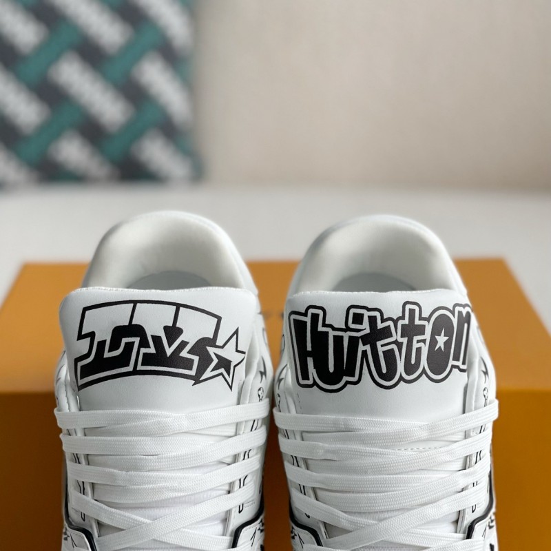 L0*is V*t0n SNEAKERS