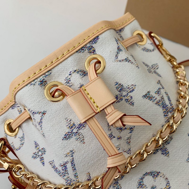 L0*is V*t0n The new Nano No é M83453  Size：13*16*10cm