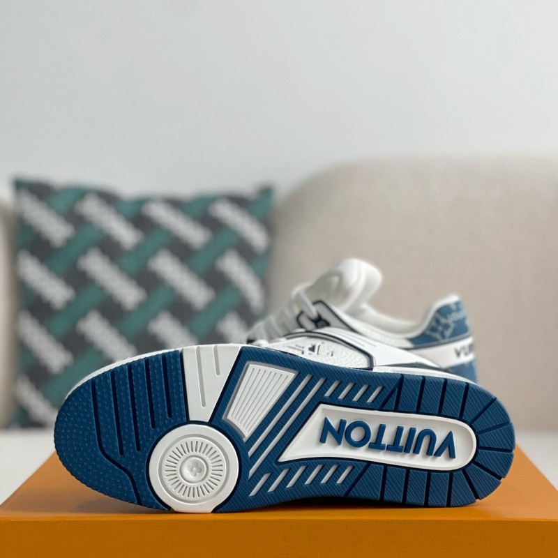 L0*is V*t0n SNEAKERS