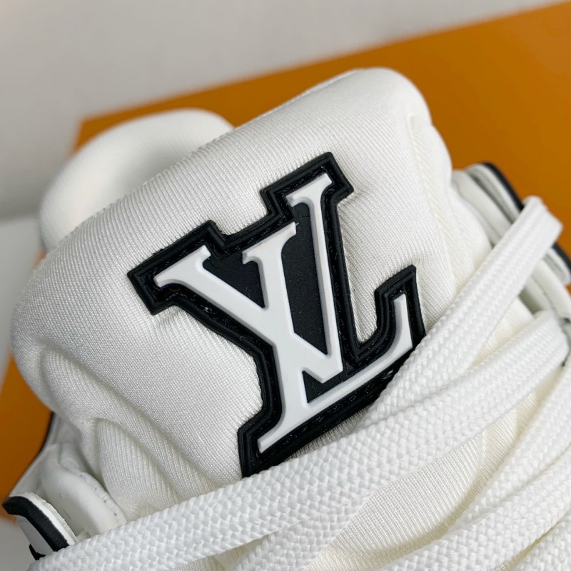 L0*is V*t0n SNEAKERS