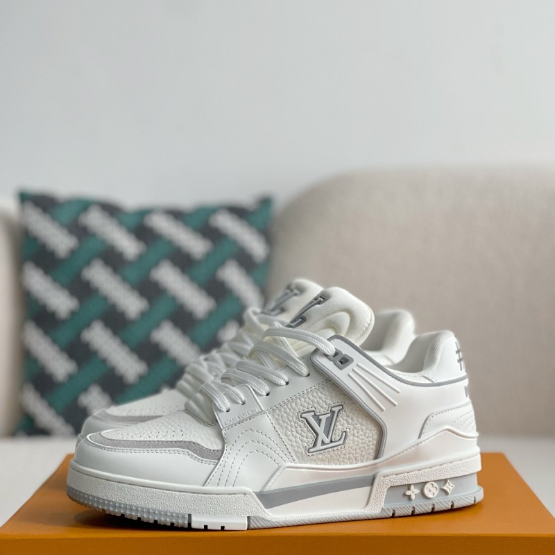 L0*is V*t0n SNEAKERS