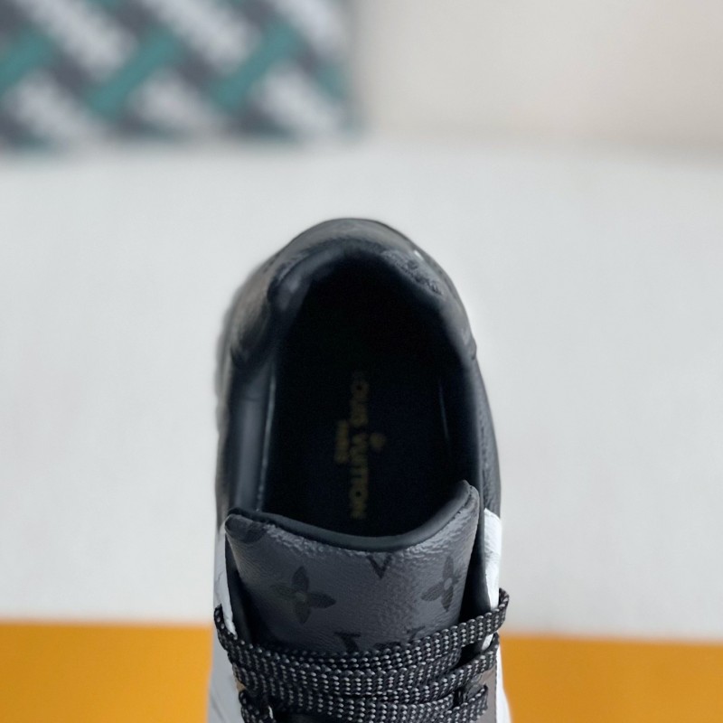 L0*is V*t0n SNEAKERS