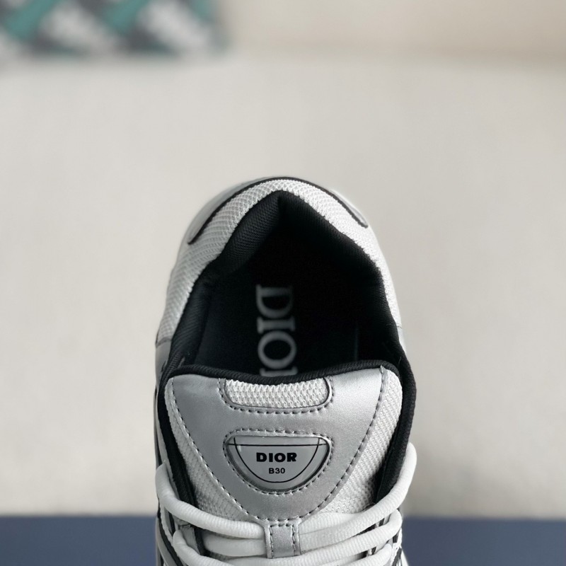 D*0r B30 New Sneaker