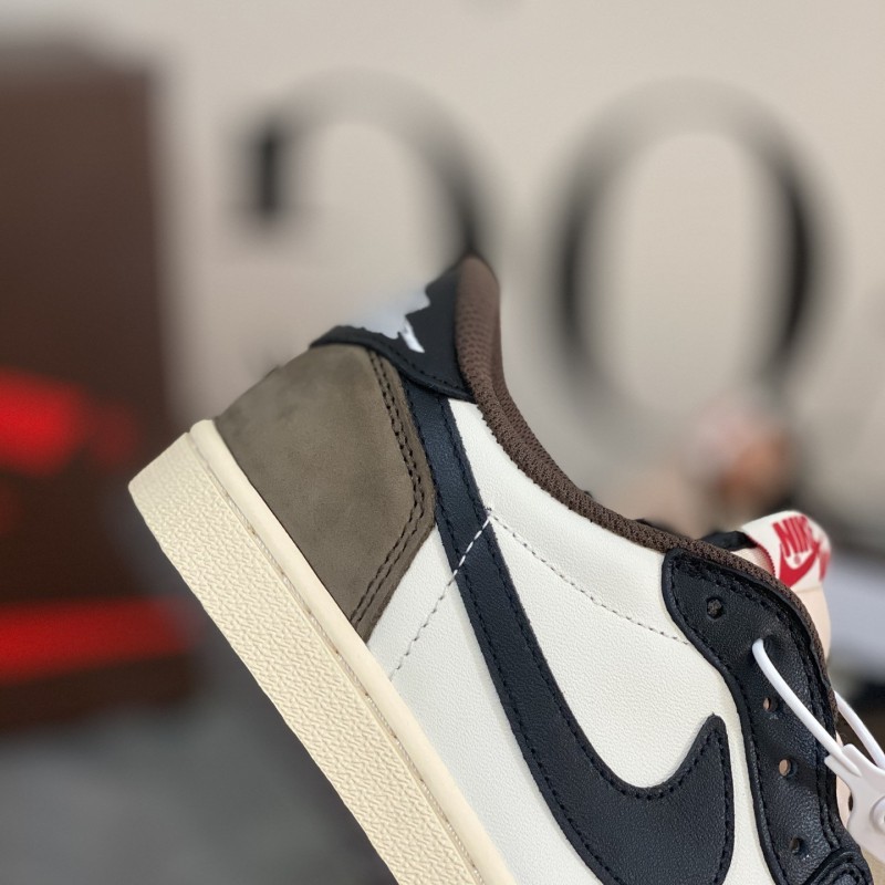 AirJordan1 x TravisScott  AJ Low