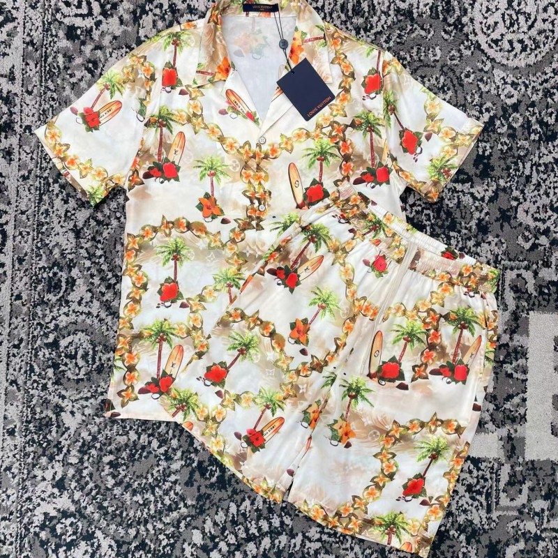 L0*is V*t0n 24  summer set