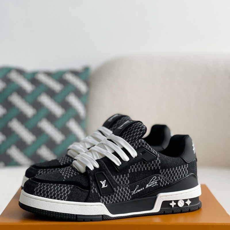 L0*is V*t0n SNEAKERS