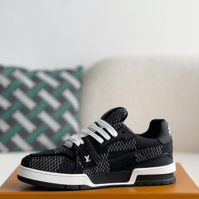 L0*is V*t0n SNEAKERS